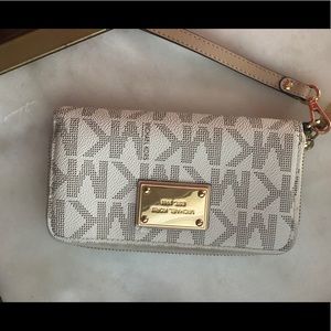 Michael Kors wallet